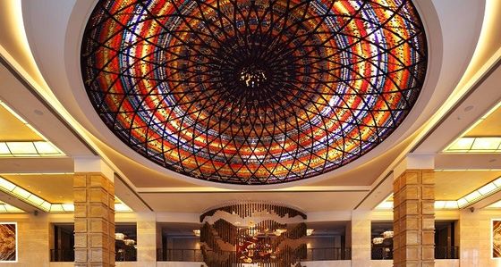 Los paneles 20m m plomados dar salida a integrados brillantes endurecidos del vitral