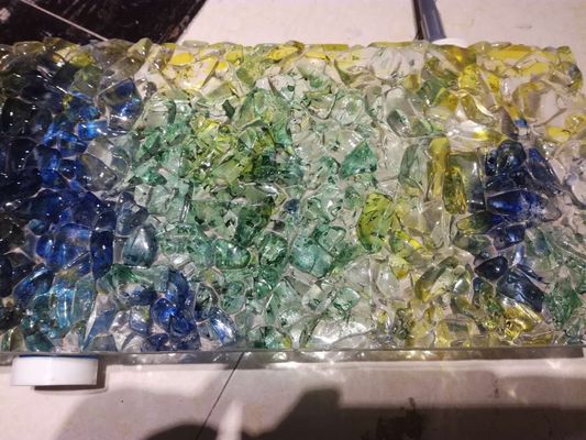El hotel casero 2m m 6x8 fundió los paneles de la ventana de cristal